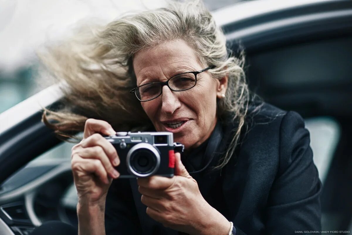 энни лейбовиц николь кидман. энни лейбовиц руни мара. энни лейбовиц в молодости. энни лейбовиц майкл дуглас. фотограф энни лейбовиц.