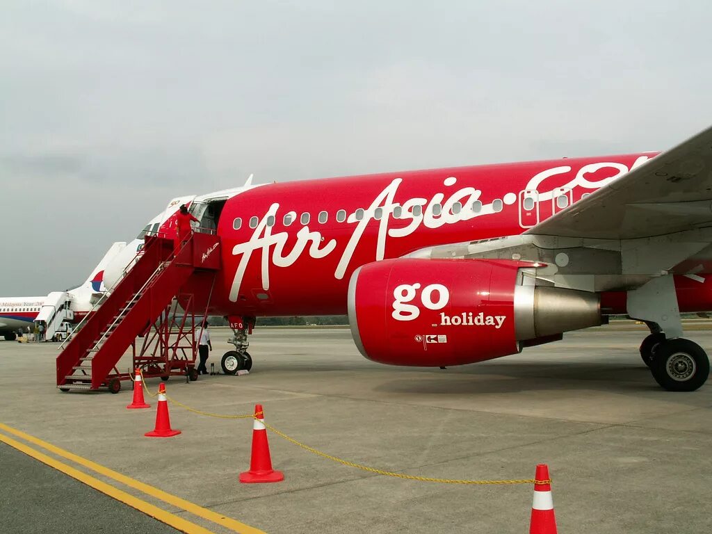 Авиакомпания Air Asia. AIRASIA India. AIRASIA самолеты. Авиабилет Air Asia.