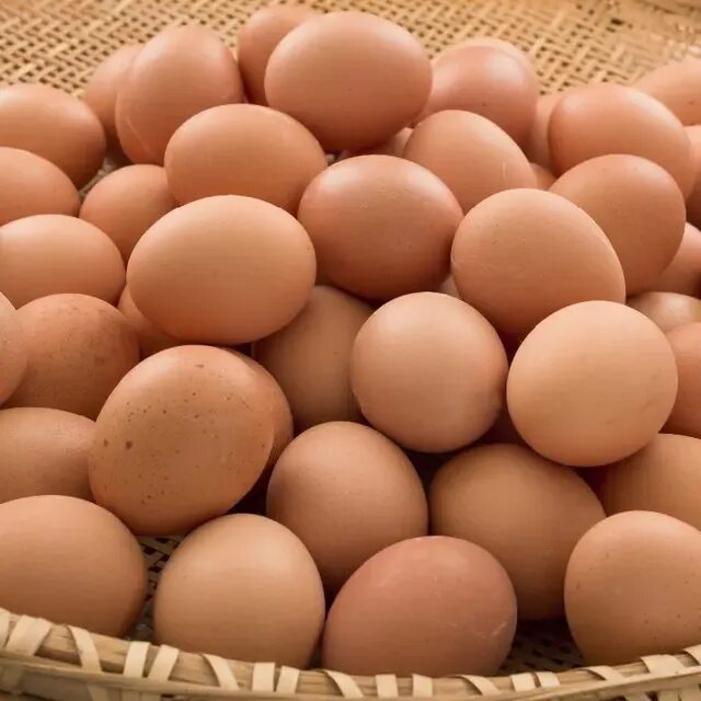 Яйцо трубочка. Eggs. Egg Table. Fresh Eggs. Tuxum.