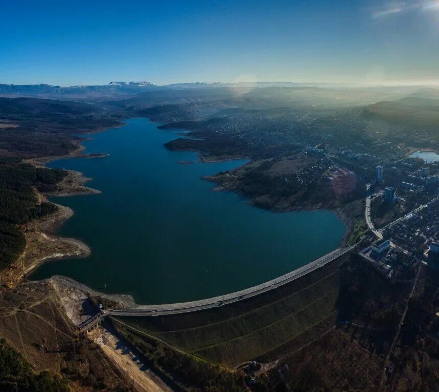 Водохранилище это. Водохранилище Симферополь. Симферопольское водохранилище плотина. Симферополь дамба водохранилище. Симферопольское водохранилище Крым.