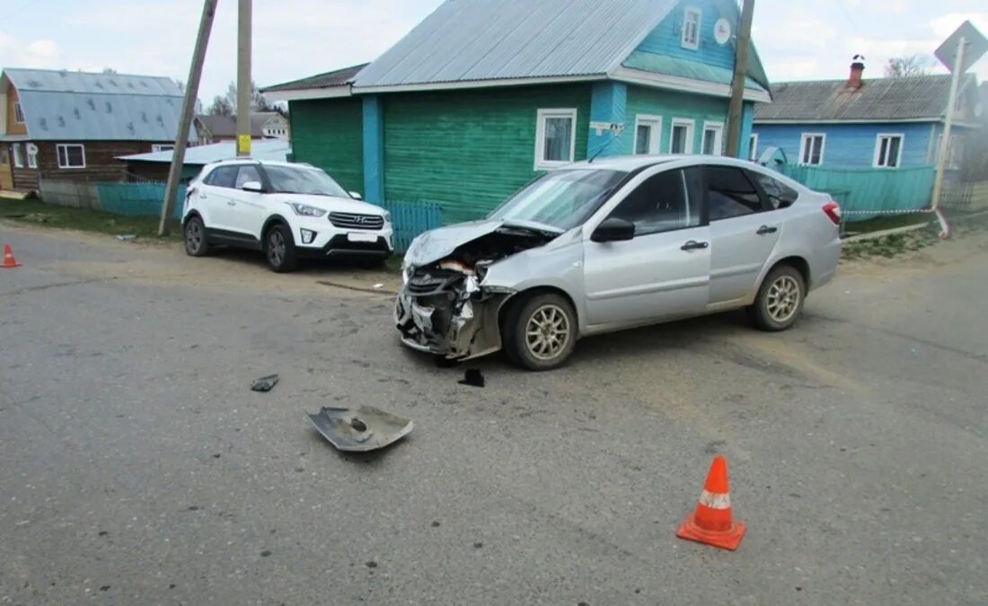 Авария никольское. Авария в Никольске Пензенской. ДТП В Никольске Пензенской области. Авария в Никольске Пензенской области.