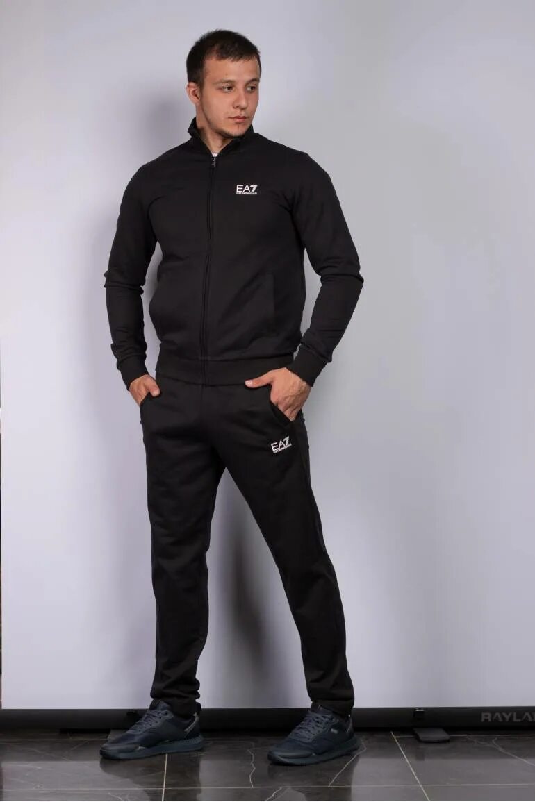 Ea7 Emporio Armani спортивный костюм. Спортивный костюм Армани мужской еа7. Ea7 Emporio Armani спортивный костюм мужской. Спортивный костюм мужской ea7 Emporio. М 7 спорт