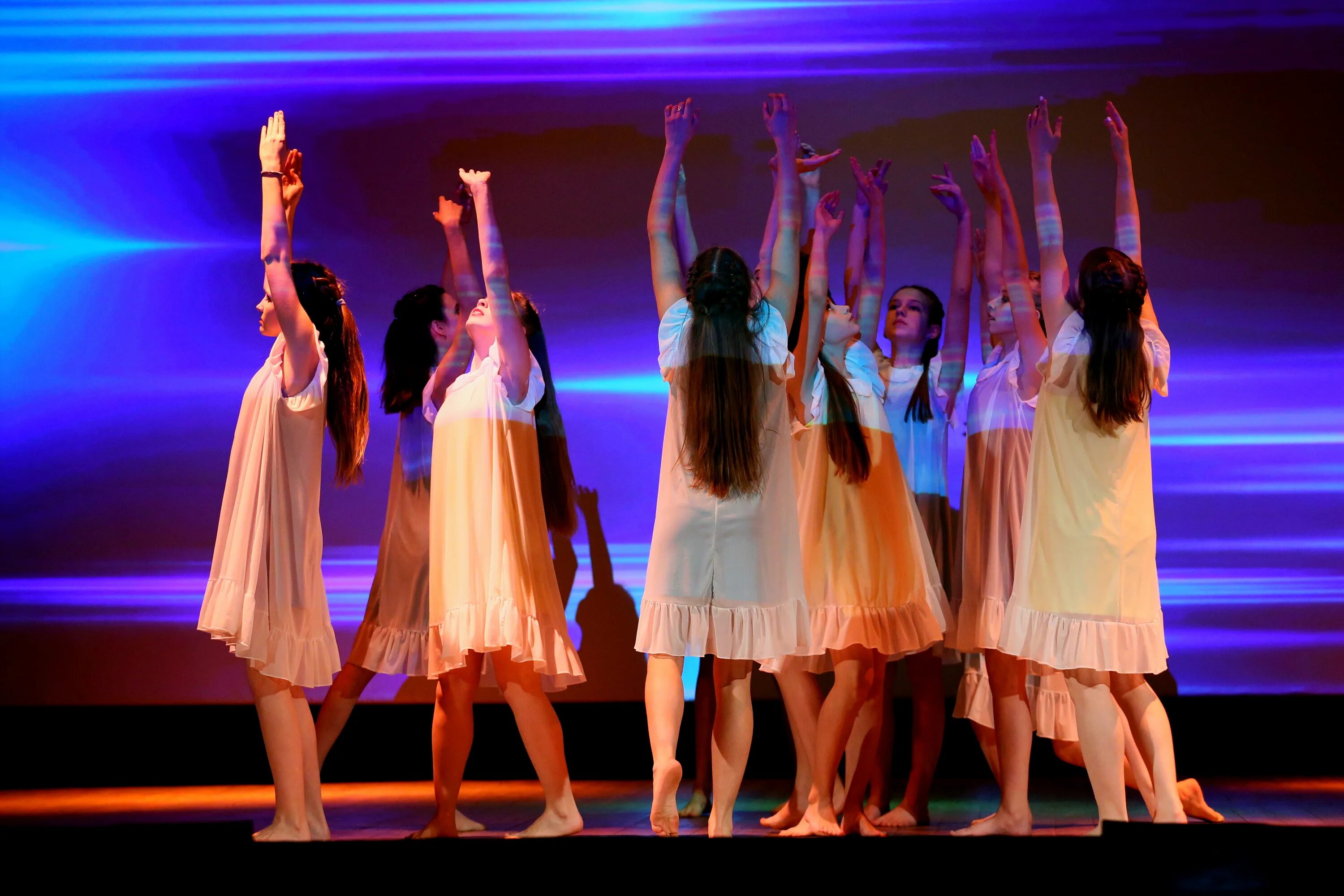 Танец кометы. Танец под песню кометы polnalyubvi учить танец. Коллектив спортивно эстрадного танца. Танец кометы. Танец кометы.