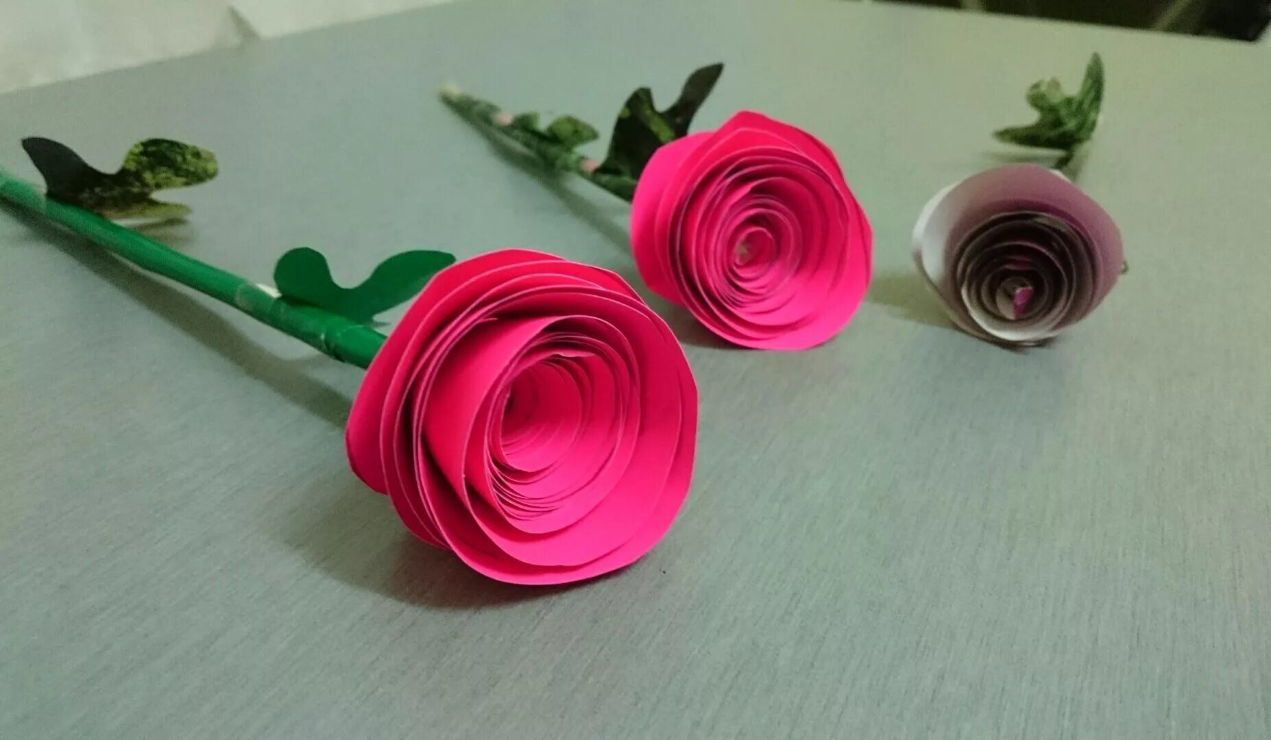 Розочка из бумаги. Розы своими руками. Оригами из бумаги букет роз.
