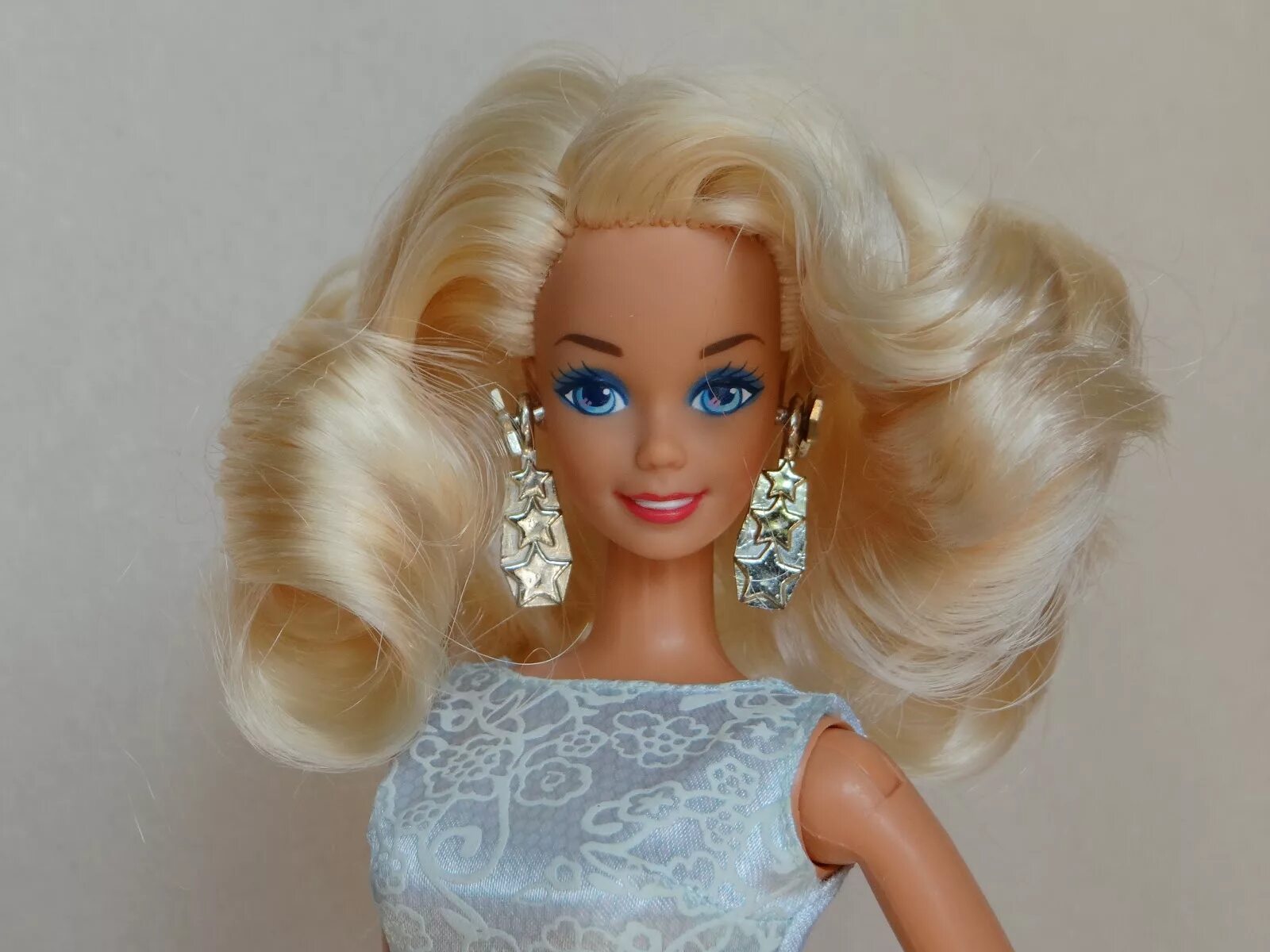 Barbie Hollywood hair 1992. Барби Голливуд Хаир. Барби Голливуд Хаир 1992 Китай. Барби Голливуд Хаир 1994.