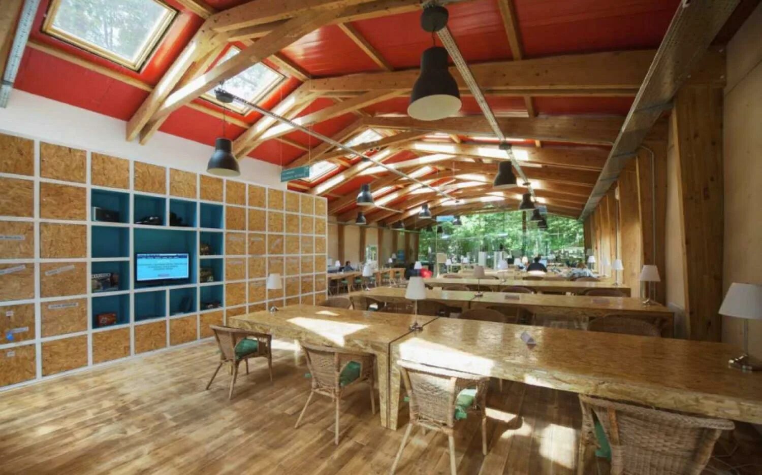 Regus коворкинг. Рабочая станция москва ленинский проспект 30а. Hyundai motorstudio коворкинг. Коворкинг на ленинском. Коворкинг на ленинском.