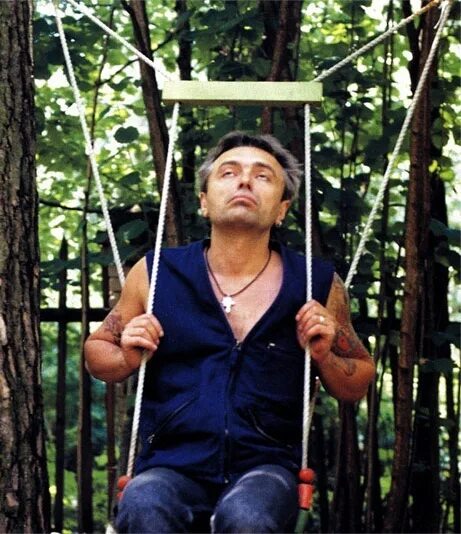 Kinchev at the dacha of Zabludovsky, 1988 2022 Питер. Взгляд назад. ВКонтакте