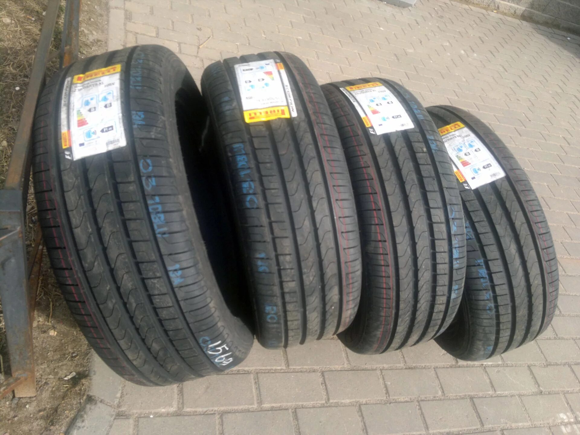 Pirelli Scorpion Verde 215/65 r17. Pirelli Scorpion Verde 225/55 r19 99v. Pirelli Scorpion Verde 225/65 r17 102h. Pirelli Scorpion Verde 215/60 r17.