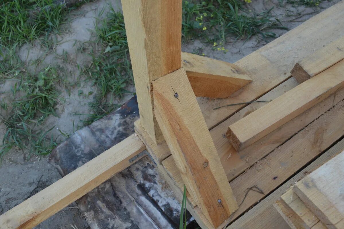 Укрепить угол. Усиление кирпичного фундамента. Укрепить угол. Свайно ригельный фундамент. Усиление фундамента частного дома.