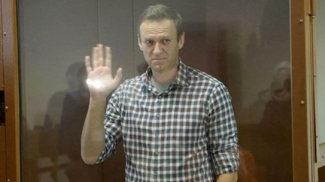 Навальный признан. Навальный в Коломне. Квартира Навального в Марьино. Навальный кривляется.