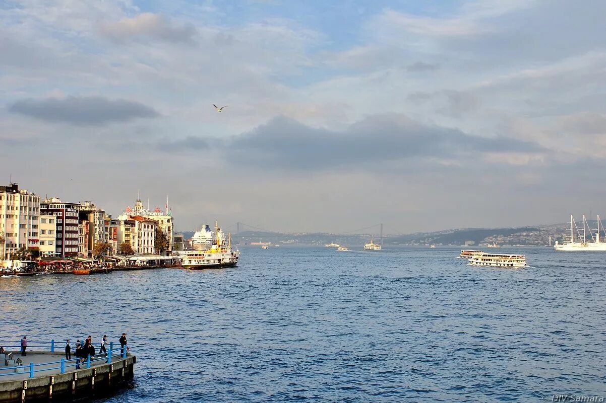 Пролив босфор океан. Пролив Босфор. Залив Босфор Стамбул. Мраморное море пролив Босфор. Вид на пролив Босфор.
