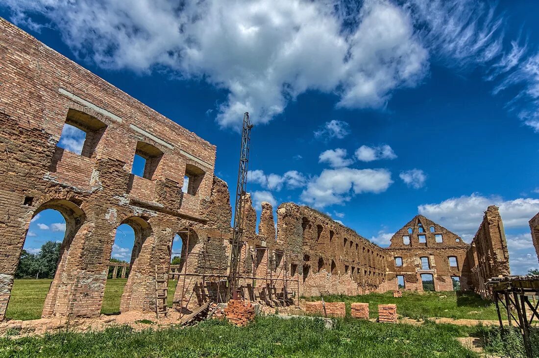 Замок сапеги. Коссовский замок. Замок сапегов. Замок сапегов в ружанах. Мосар белорусский версаль.