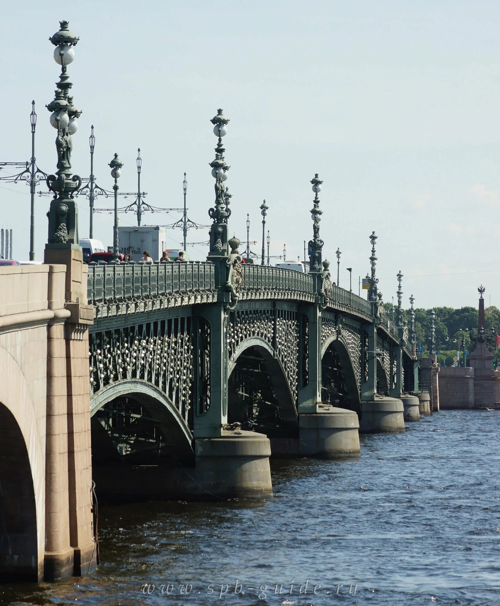 Самый красивый мост петербурга. Троицкий мост мосты Санкт-Петербурга. Троицкий мост Эйфель. Троицкий мост Питер. Петербург Кировский Троицкий мост.