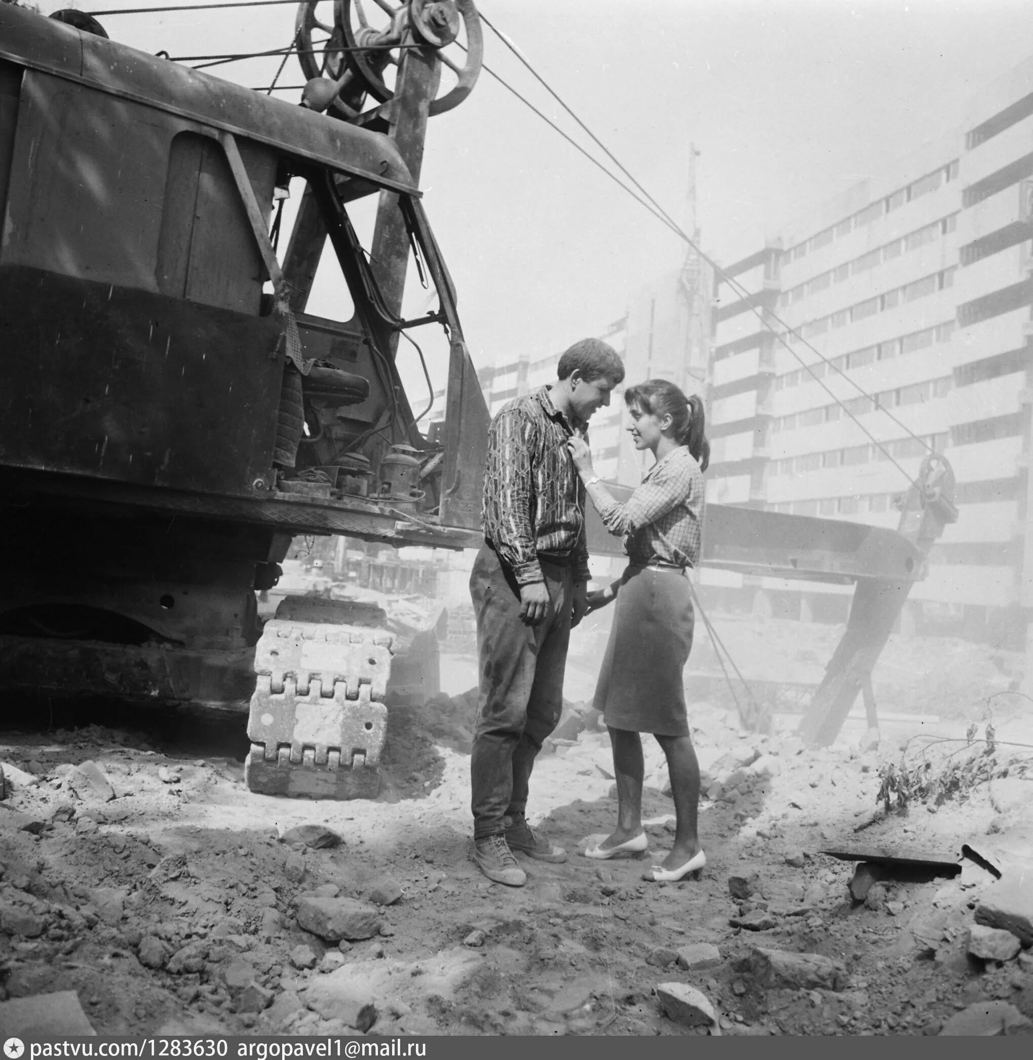 Ташкент землетрясение 1966 сколько. Ташкент 1966 год. ташкент землетрясение 1966 г. землетрясение в ташкенте в 1966. ташкент после землетрясения 1966.