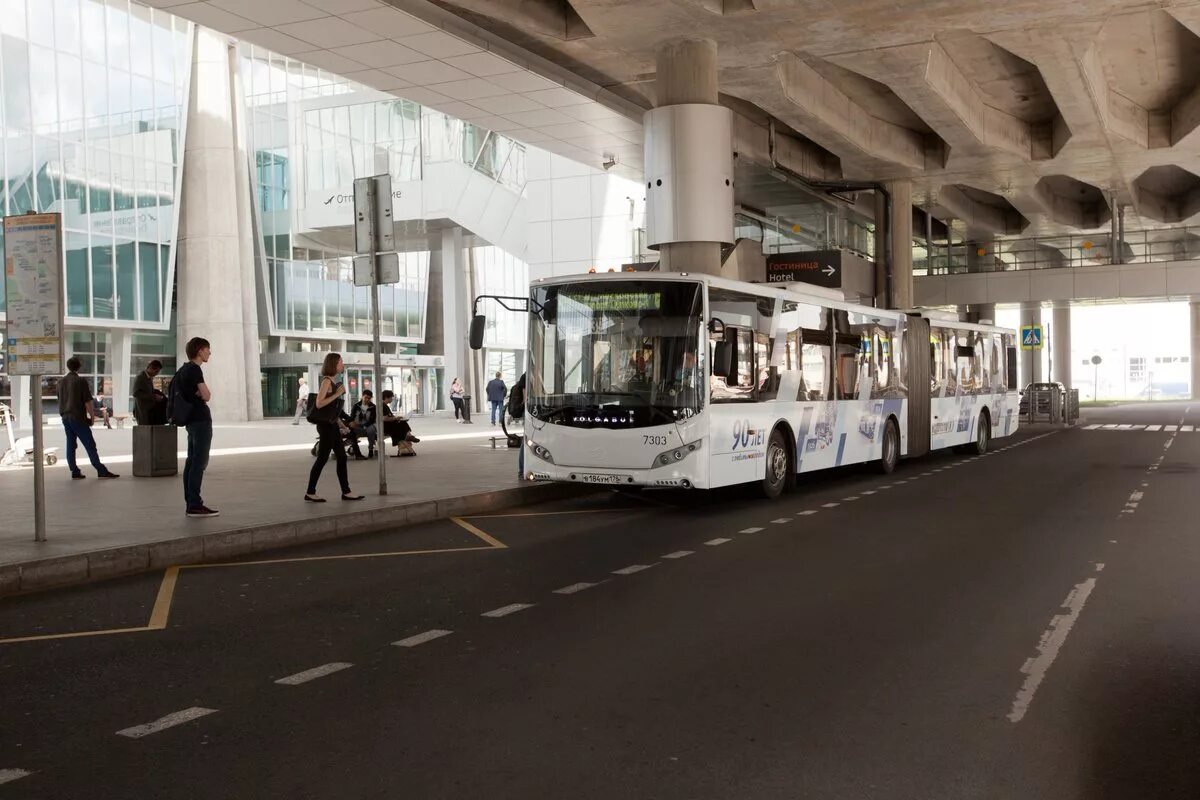 Автобус санкт-петербург до аэропорта пулково. Автобус 39э санкт-петербург. Автобусы спб пулково. Автобусы спб пулково. Автобус 39 санкт-петербург пулково.