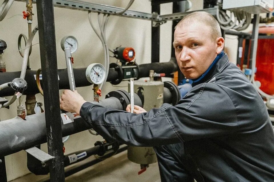 Сайт ижкомцентр ижевск. Ижкомцентр директор. УК Ижкомцентр директор. УК Ижкомцентр Ижевск директор. Сурнин Ижкомцентр Ижевск.