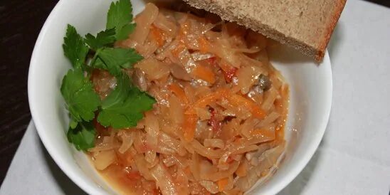 Как приготовить вкусную солянку из свежей капусты. Постная солянка. солянка из капусты с грибами. грибная солянка на зиму с капустой. капуста с маслятами.