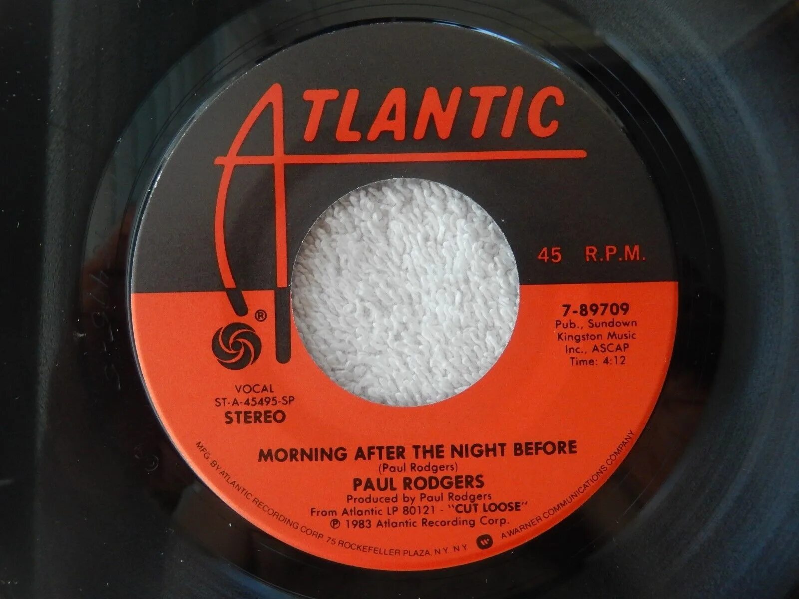 Foreigner cold as ice сверхъестественное. Foreigner 1977. Foreigner cold as ice. Cold as life band. Foreigner cold as ice.