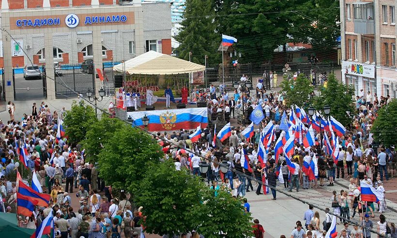 какое население в брянске. брянск население. брянск центр города. население города брянск. белгород численность населения 2021.