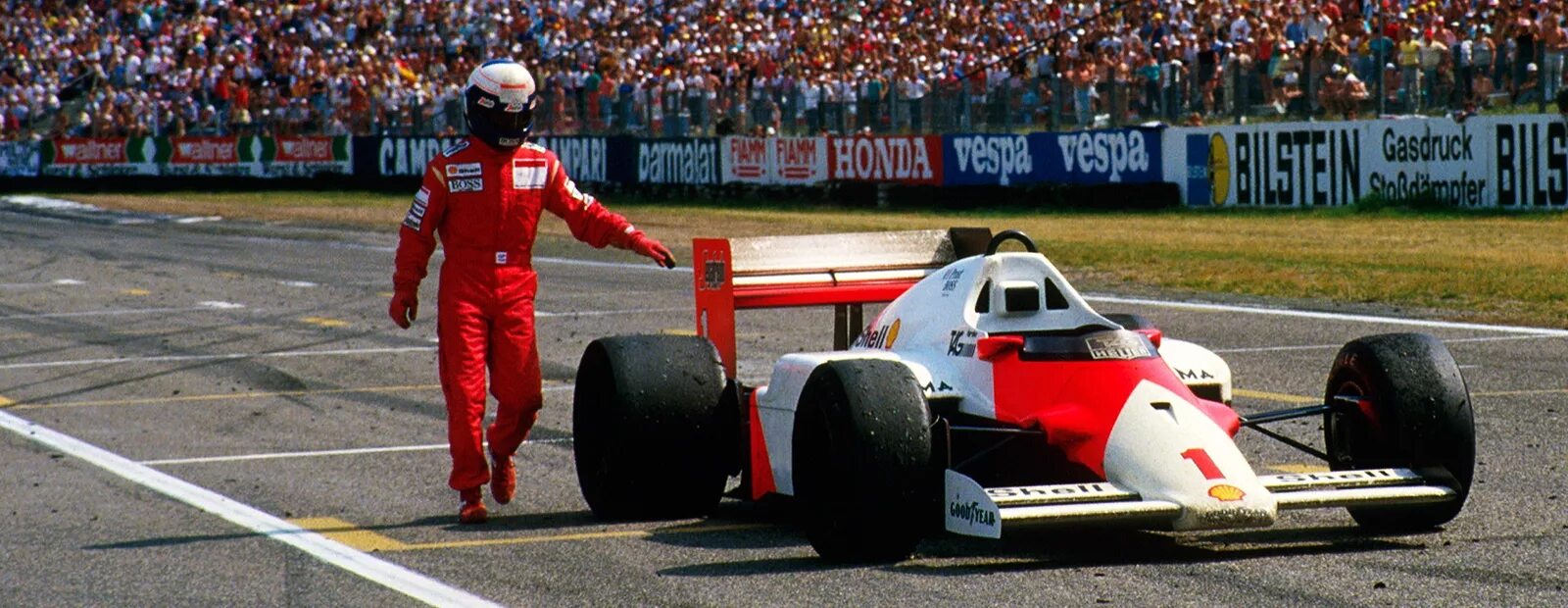 Прост формула 1. Prost f1 1996. Автогонщик профессия. Водитель болида.