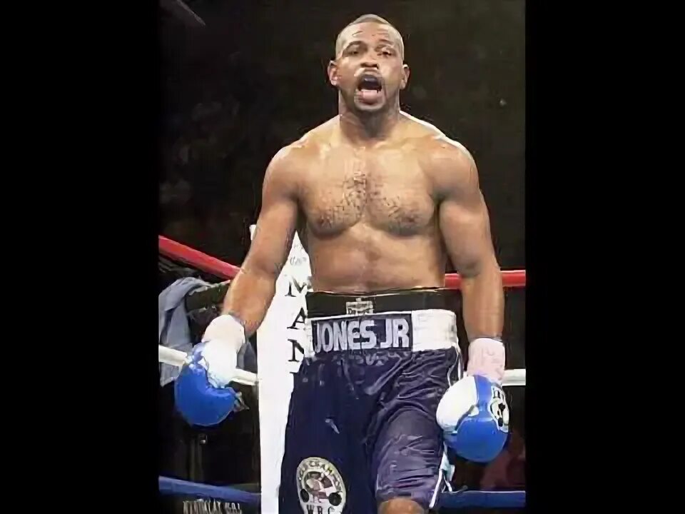 Roy jones can be. Рой Джонс can't be. Roy Jones Jr can't be touched. Рой Джонс с бутылкой воды.