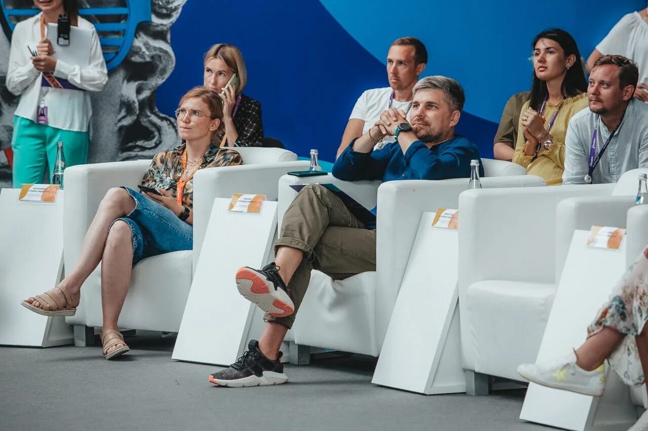 карьеризм молодежи. дом молодёжи царскосельский в пушкине. кира директор молодежного центра архангельск. молодёжный парламент при законодательном собрании пермского края. руководитель дома молодежи.