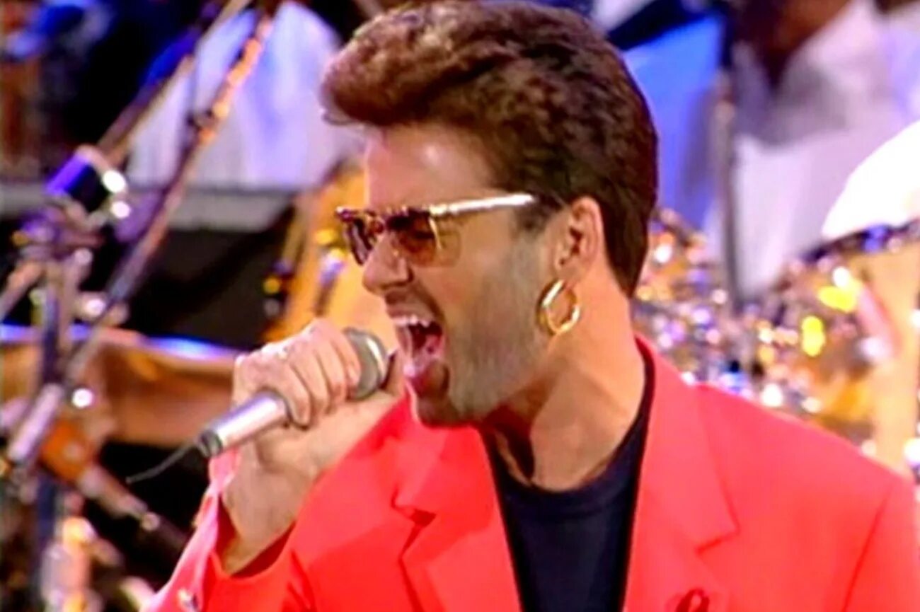 George michael - live in london постер. Queen george. Queen george. George michael freddie mercury. Георг 6 король англии.