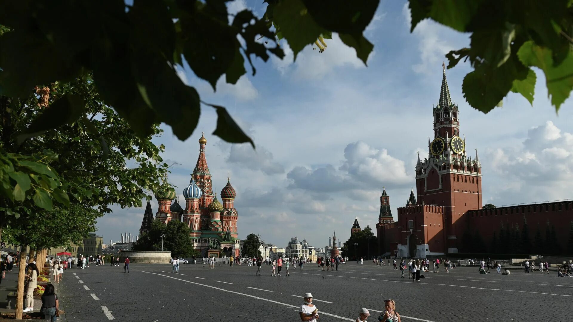 Москва летом 2019. Красная площадь Москва сейчас 2023. Москва площадь сейчас Кремль. Москва Кремль красная площадь. Красная площадь Москва сейчас.