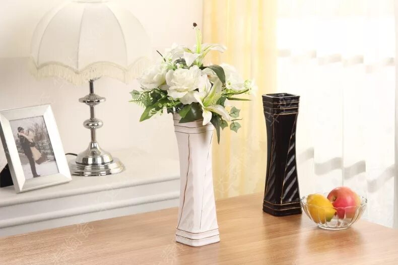 доставка цветов в самаре. вазы с искусственными цветами. композиция цветов в вазе. необычная ваза для цветов. сухоцветы в вазе.