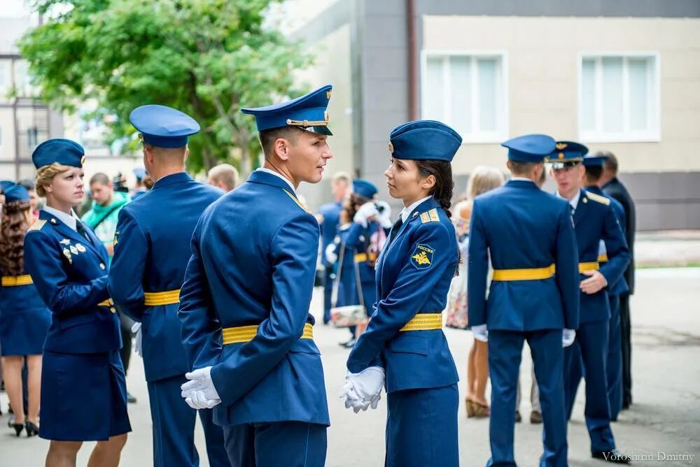 Летное после 11 класса. Парадная форма КВВАУЛ. КВВАУЛ летчицы.