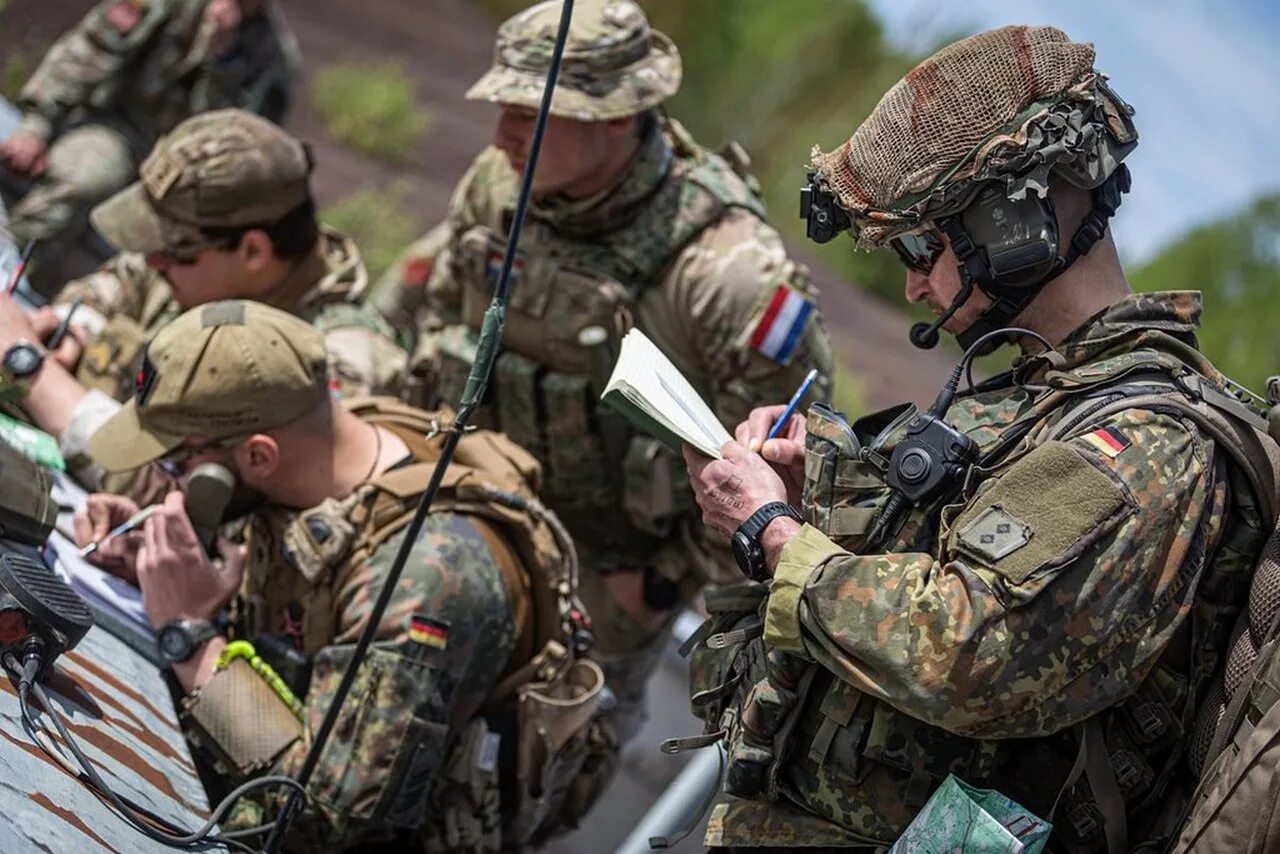 Войска нато зашли на украину. Армия НАТО. Войска НАТО на Украине. Войска НАТО. Пограничная армия.