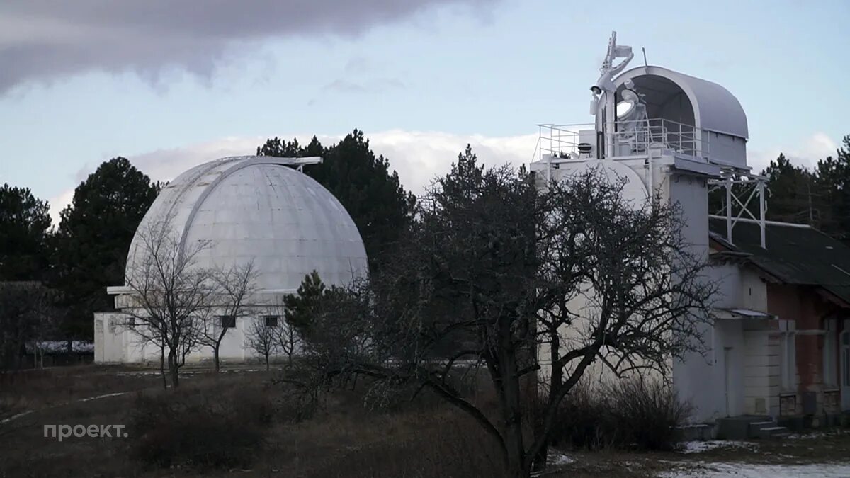 Астрофизическая обсерватория бахчисарай. Научное бахчисарайский район обсерватория. Работа поселок научный. Поселок научный крым обсерватория. Научный поселок в крыму озеро.