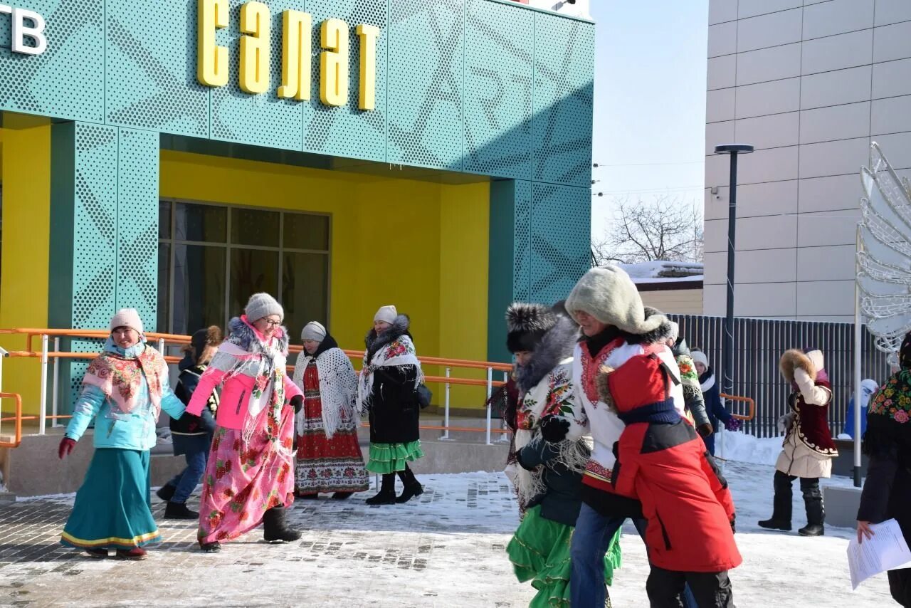 Дом дружбы народов Нурлат. День родного языка в Елабуге. Погода в Нурлате. Дом дружбы народов Нурлат фото.