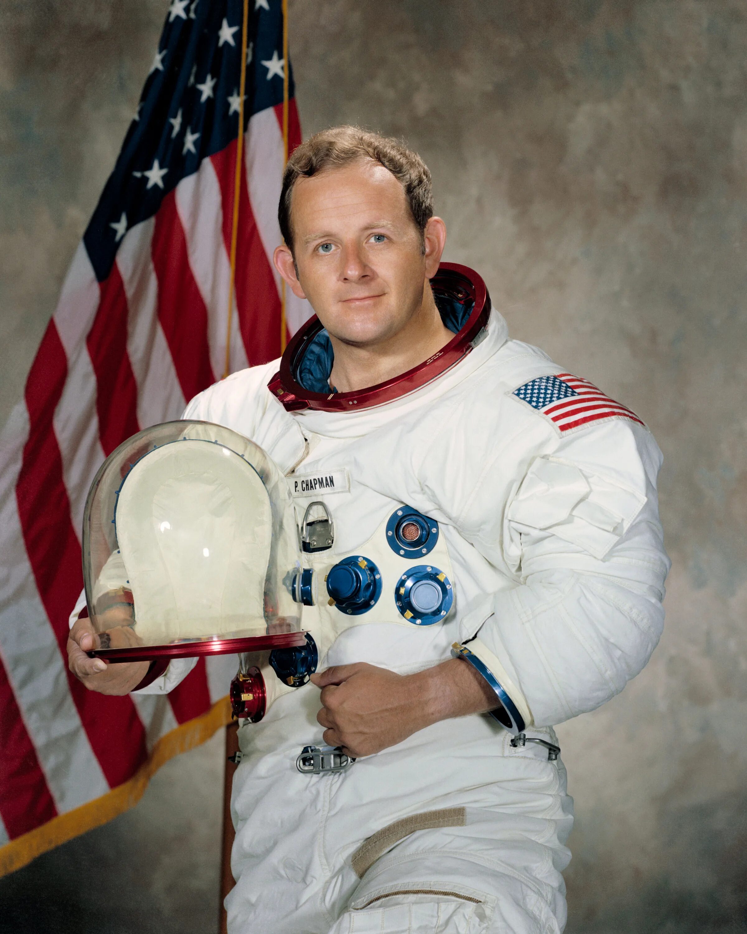 Полет первого американского космонавта. Рэндольф Брезник космонавт. Астронавты НАСА. Первый астронавт. Американские астронавты.