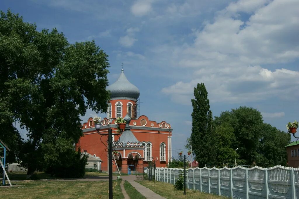 Давыдовка Воронежская храм. Давыдовка Лискинский район Воронежская область. Церковь Казанской Божьей матери Давыдовка. Церковь в Давыдовке Воронежской области. Поселок давыдовка воронежской области