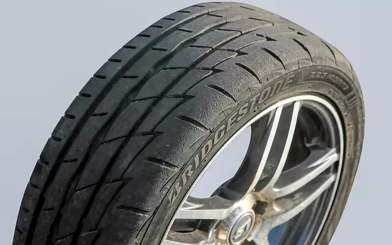 Бриджстоун адреналин re003 225/45 r17. Bridgestone potenza Adrenalin. Potenza Adrenalin re003 225/45 r17. Re003 225/45 17. Колеса 225 45 купить