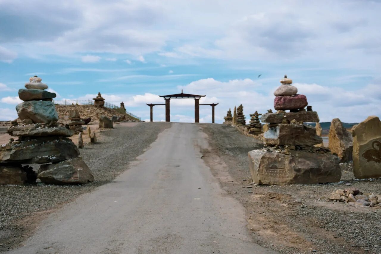 Каменный город красноярск. Каменный городок тыва. Каменный городок кызыл. Каменный город кызыл. Каменный город тыва.