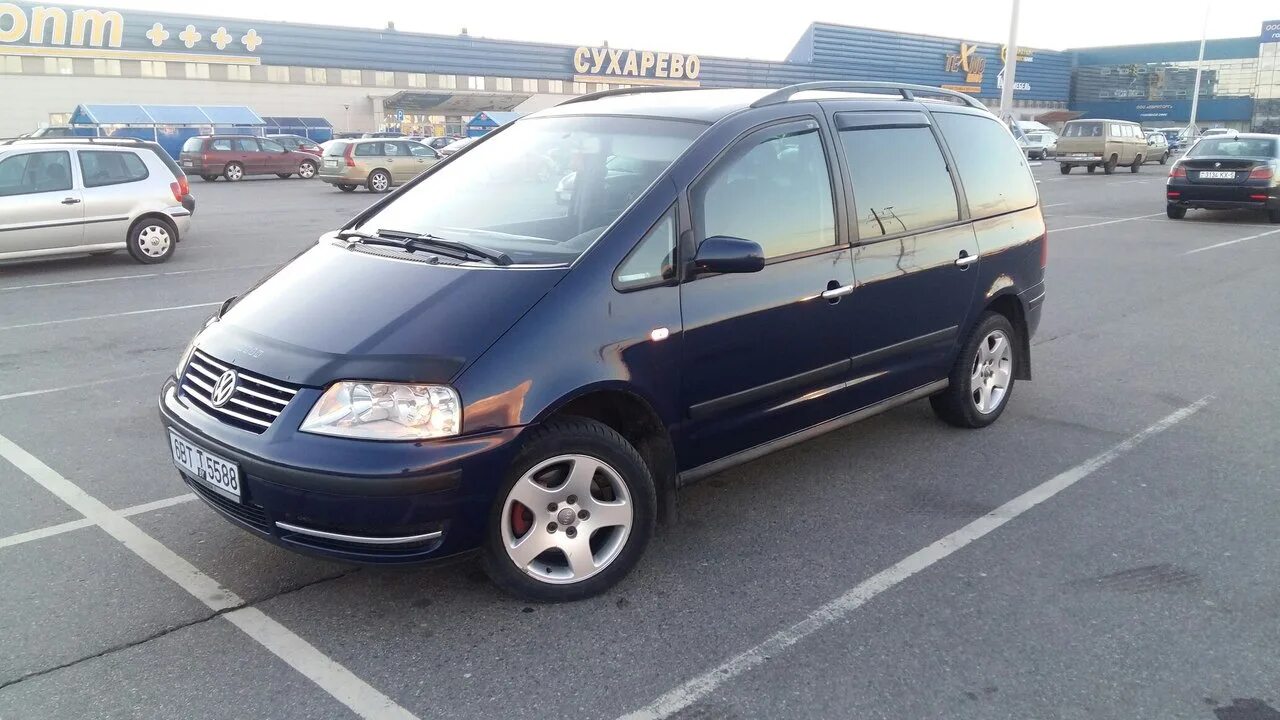 Volkswagen sharan 1 и 9 tdi. Volkswagen Sharan 1.9 TDI. VW Sharan 2001 1.9 TDI. Фольксваген Шаран 1999 1.9 тди. Фольксваген Шаран 1999.