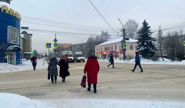 Буй октябрьской революции. Костромская область буй улица Октябрьской революции 44. Костромская область буй улица Октябрьской революции 42 Центральный. ТЦ Центральный буй. Октябрьской революции 74 буй.