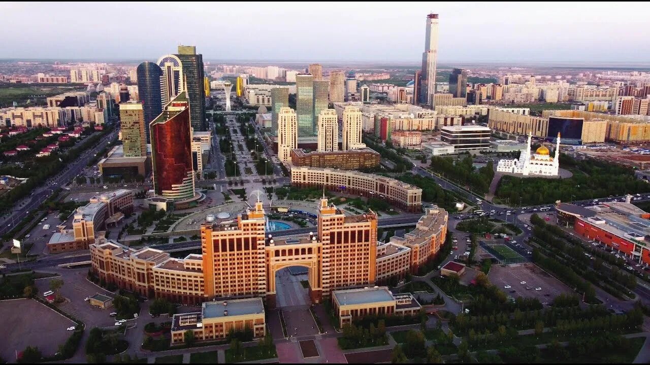 Территория астана. Круглая площадь Астана. Зелёный бульвар Астана. Бульвар Нуржол. Астана с птичьего полета.