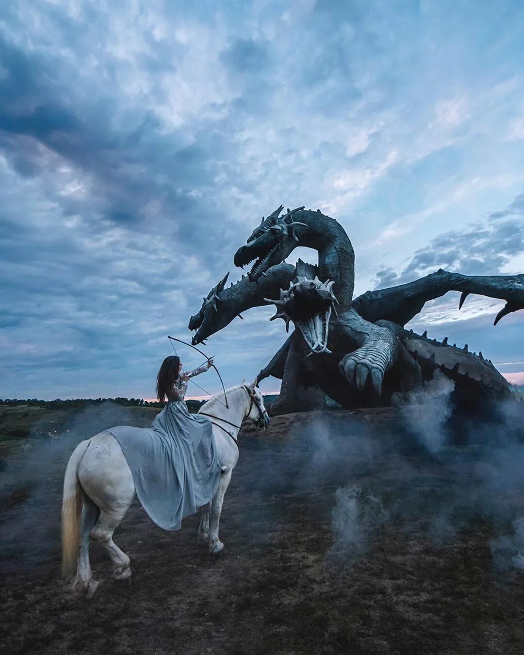 Змей горыныч из 3 богатырей. Горыныч змей горыныч. Чудо юдо трёхглавый змей. Змей горыныч трехголовый дракон. Змей горыныч 3 богатыря.