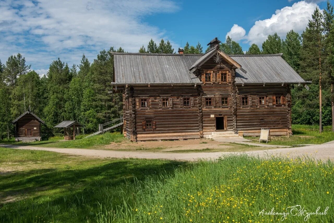 Музей малые корелы находящийся. Архангельск музей деревянного зодчества малые Корелы. Музей деревянный недалеко от Северодвинска до. Малые Корелы коттеджи и дома на продажу.