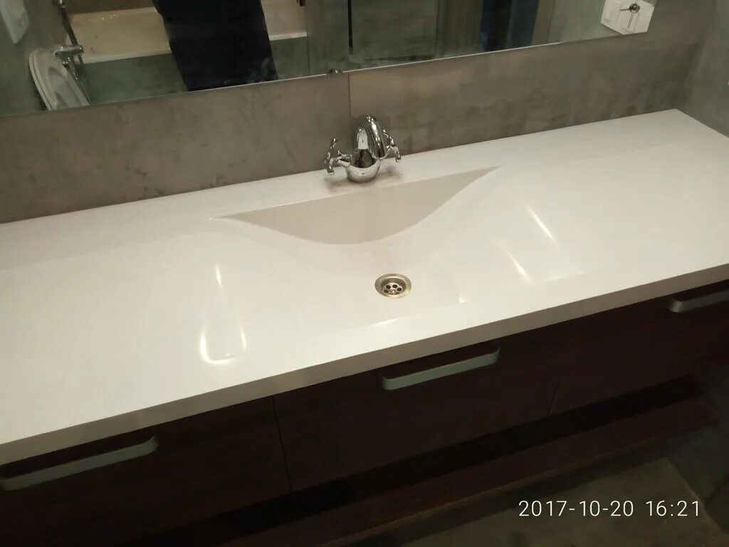 Раковина под мрамор в ванную накладная. Раковина из мрамора. Умывальник из литьевого мрамора. Литьевой мрамор раковина плюсы. Раковина esse d f 450/1.
