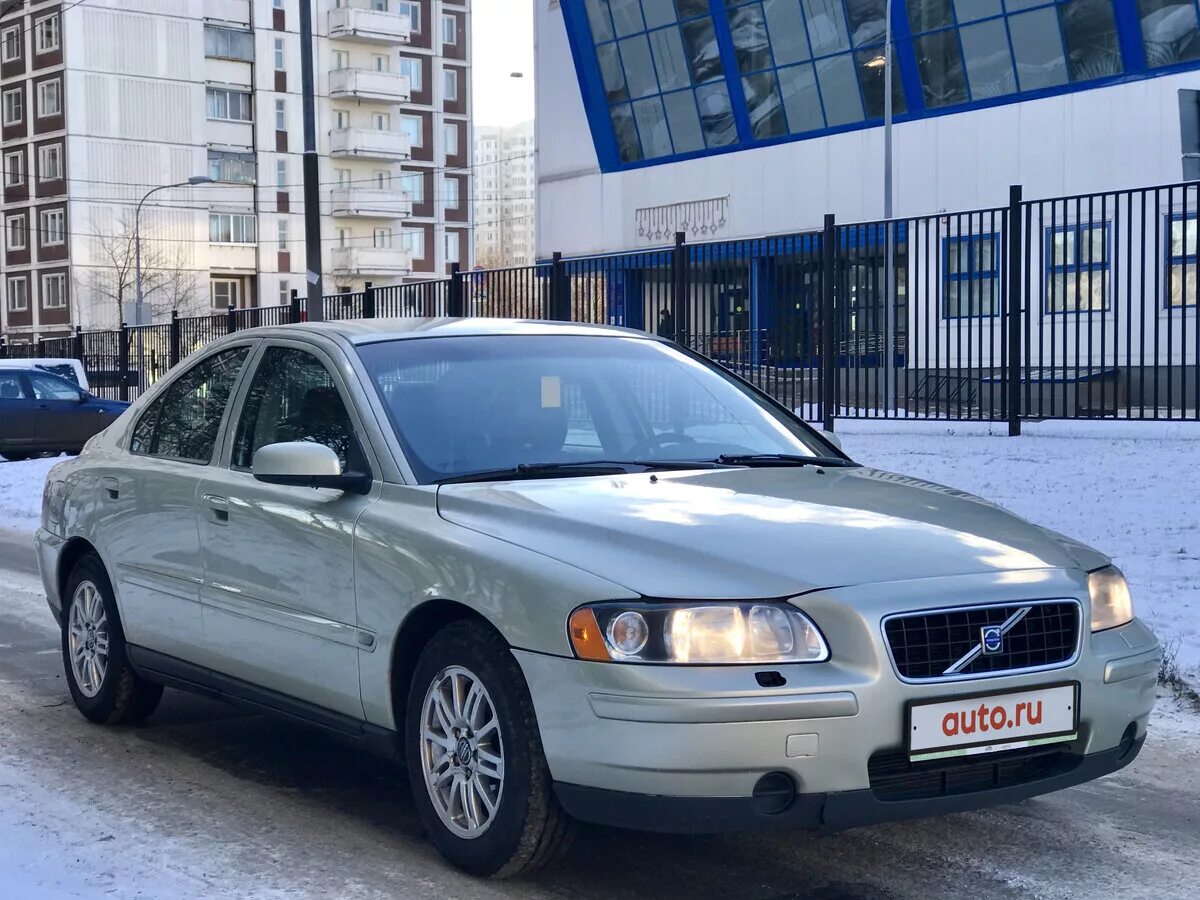 Вольво 2006 купить. Volvo s60 2006 Рестайлинг. Volvo седан 2006. Вольво 2006г седан. Машина Вольво 2006 года.