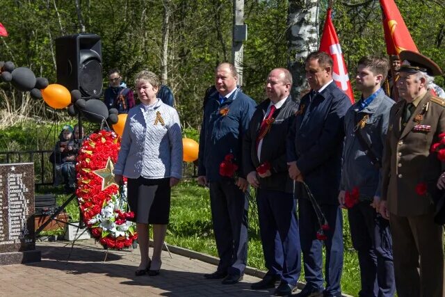 Братское захоронение Никольское Тосненский район. Администрация Никольского Тосненского района. Совет ветеранов в Федоровском Тосненский районный. Книга памяти Никольское Тосненского района Ленинградской области. Администрация никольского тосненский