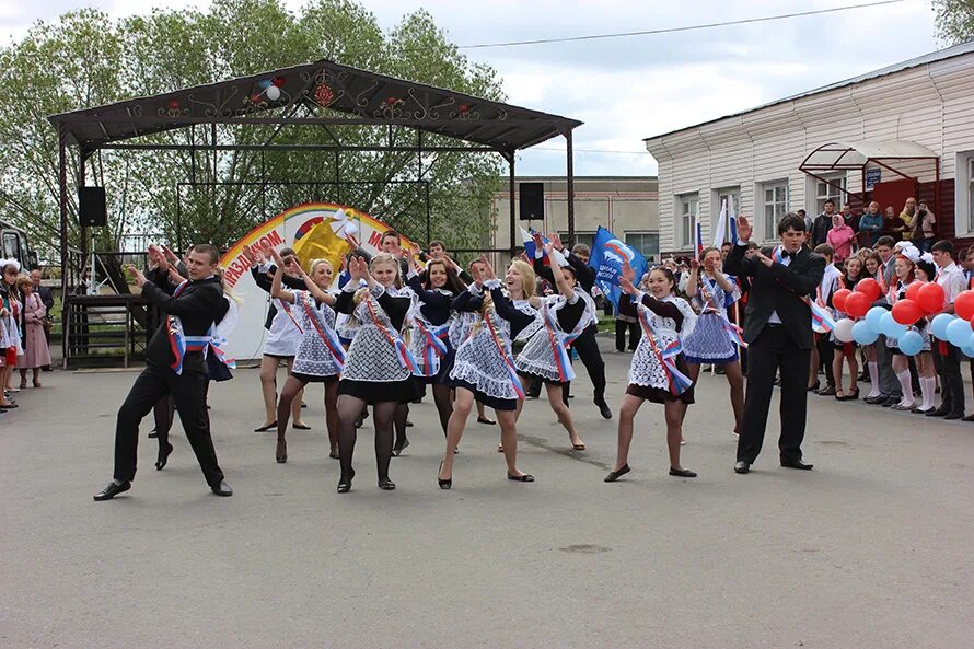 Погода москаленки на 10 дней омская область. Москаленский район. миролюбовка омская область москаленский район. миролюбовка школа омская область. гимназия им горького москаленского района омской области.