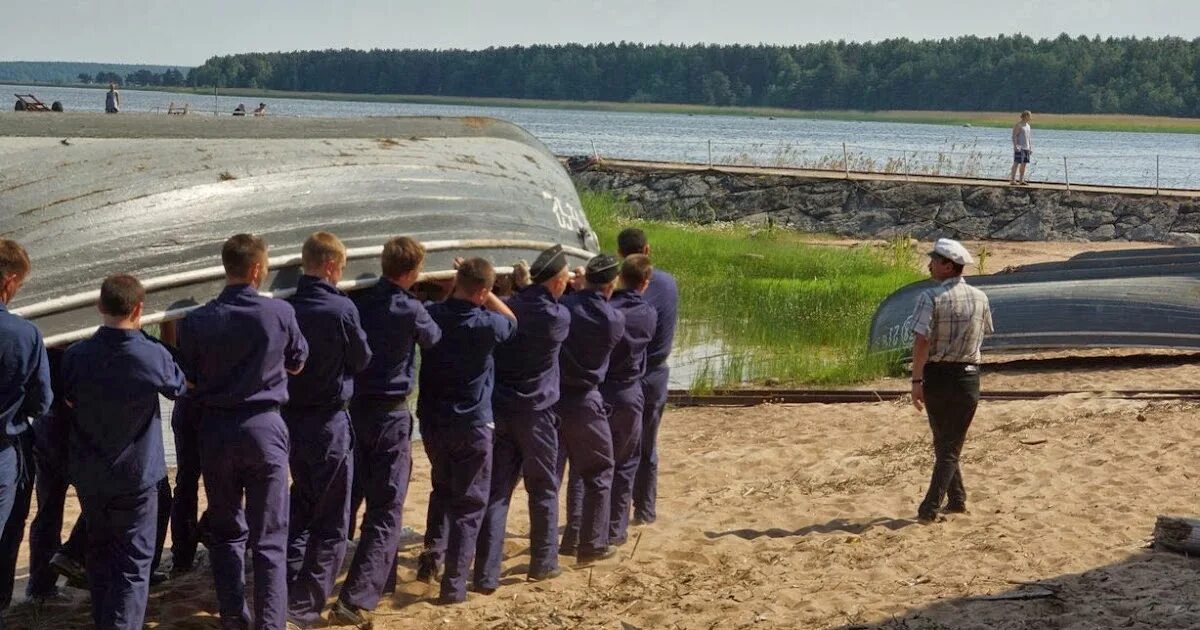 Западный берёзовый. Остров Западный березовый. Западный березовый остров курсанты. Остров Западный березовый база. Читать курсант 1