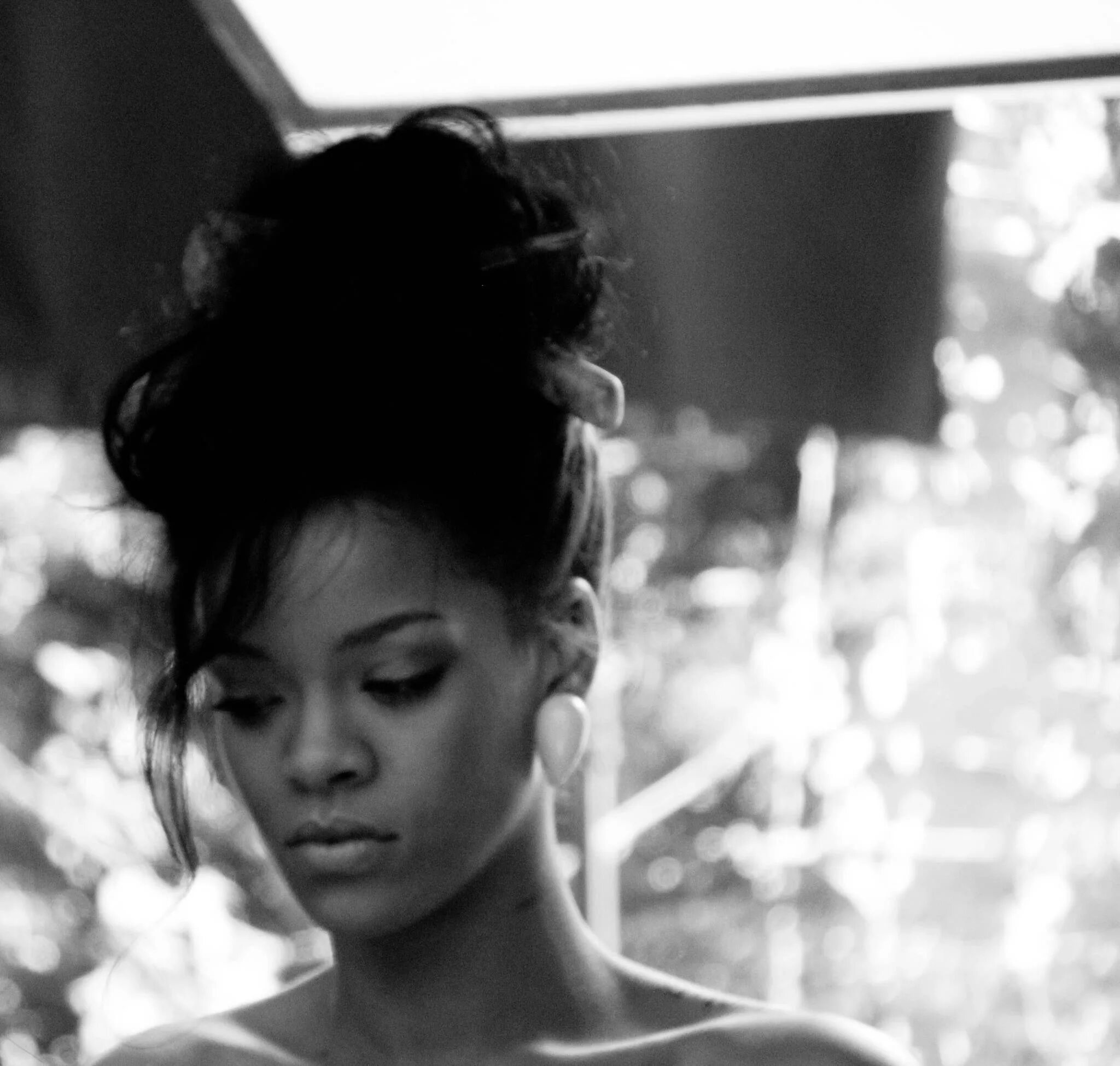Рианна where are. Рианна иллюминат. Рианна where have you been. Rihanna where have you been worksheet. Рианна where are.