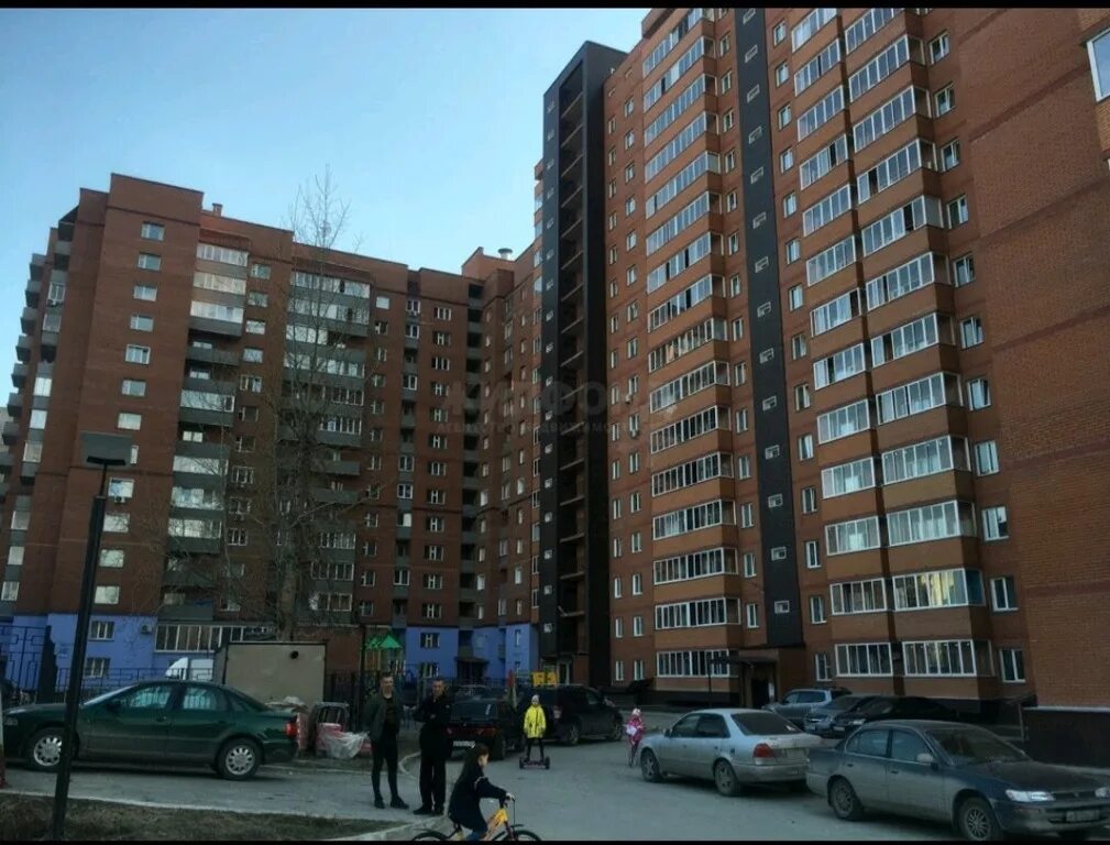 Новосибирская 27 кемерово. Улица адриена лежена 27 новосибирск. Ул кирова 27/3 новосибирск. Ул новосибирская 27 новосибирск. Ул новосибирская 27 новосибирск.