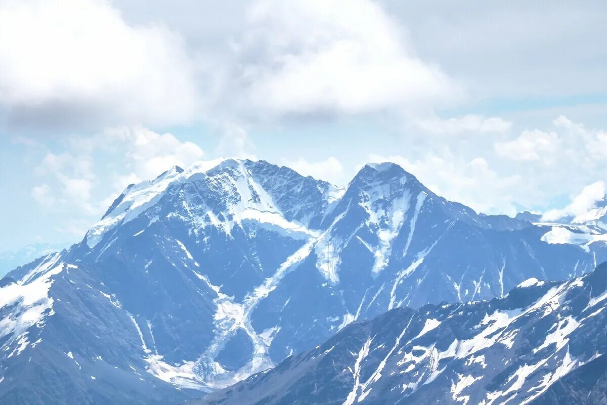 Основание горы 7. Семерка Эльбрус. Кавказ гора семерка. Кавказ ледник семерка. Ледник семерка восхождение.